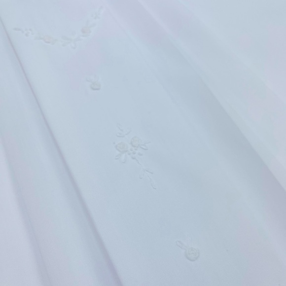 NWT Proper Peony White Pleat Embroidered French Knot Cross Dress & Bloomer 6m - Picture 5 of 11